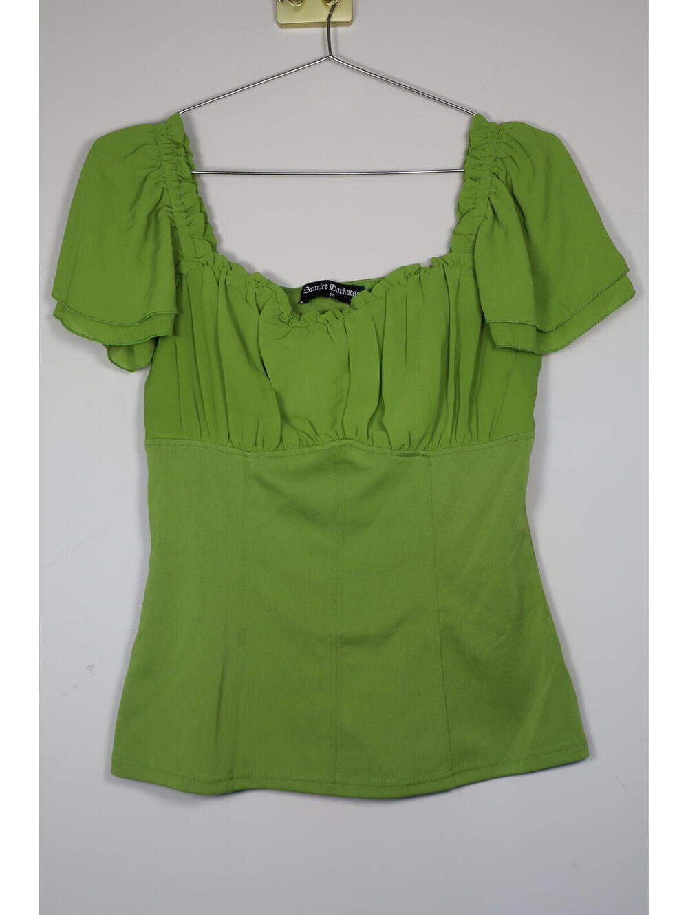 Scarlet darkness milkmaid style green top Size M